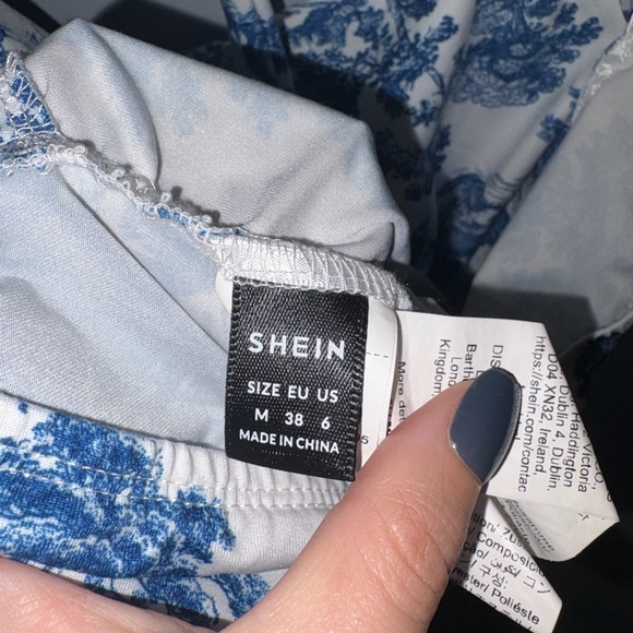 🌸5/$15 - Picture 5 of 5